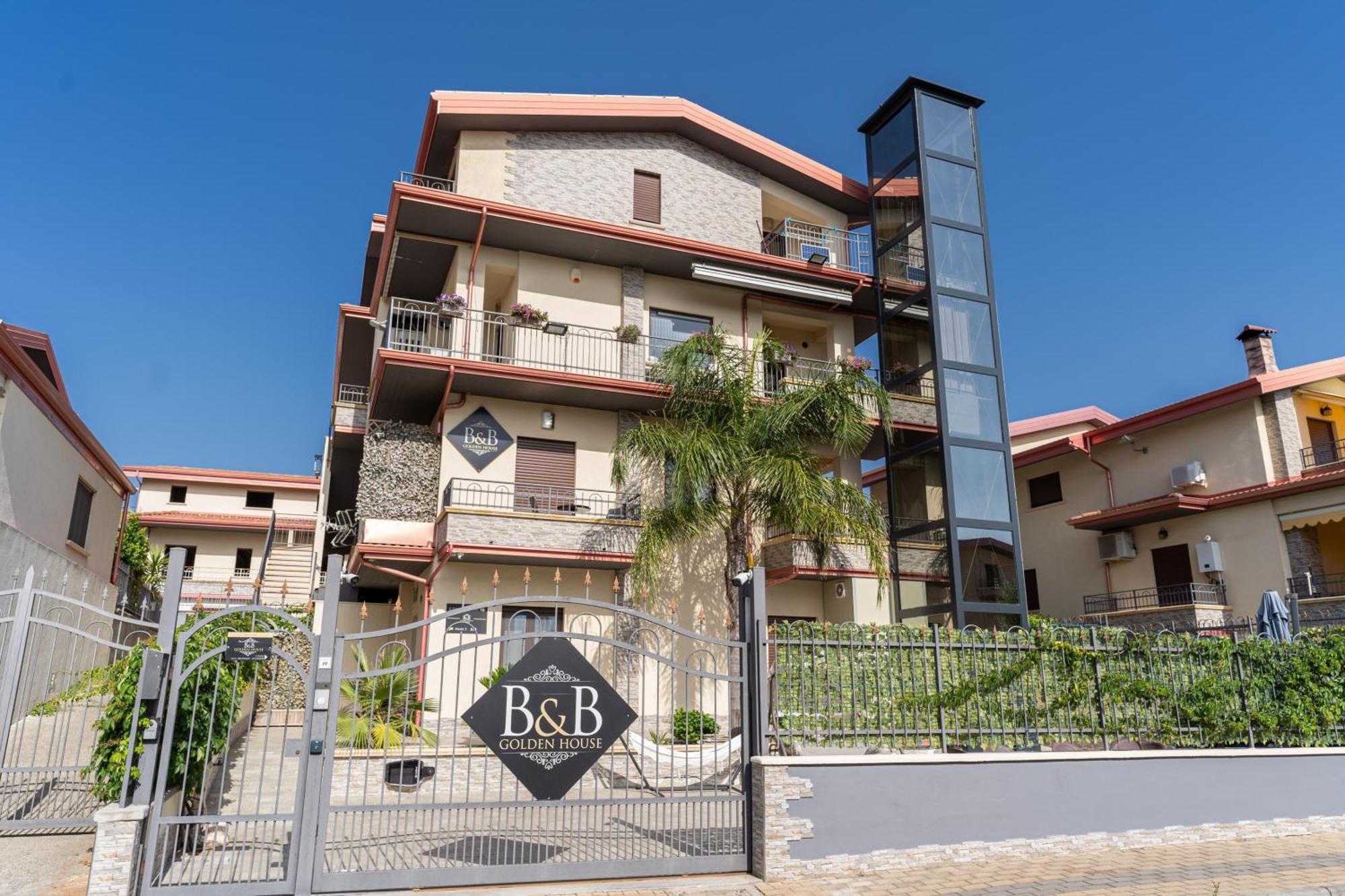 B&B Golden House & Spa Rose Ngoại thất bức ảnh