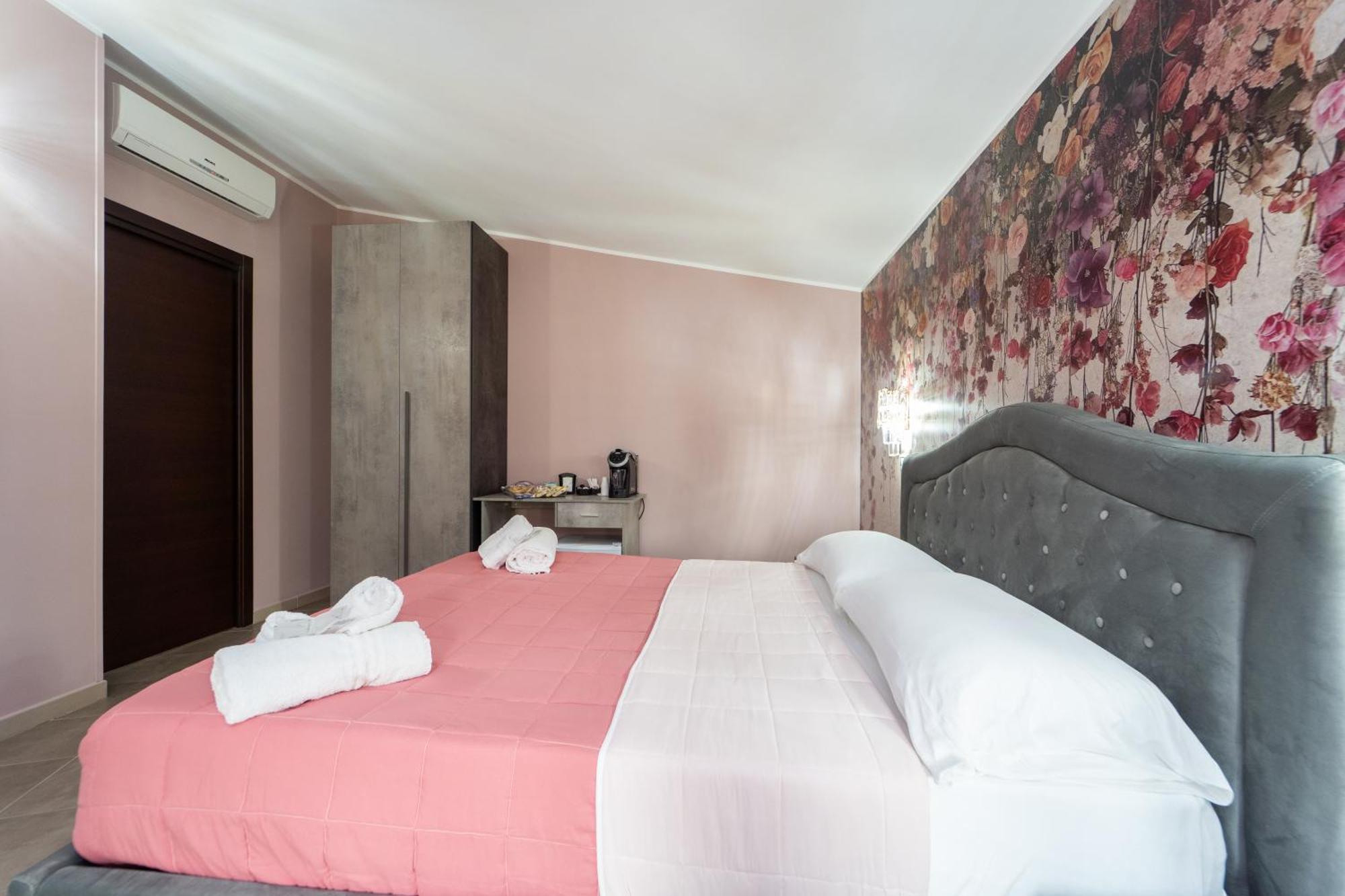 B&B Golden House & Spa Rose Ngoại thất bức ảnh
